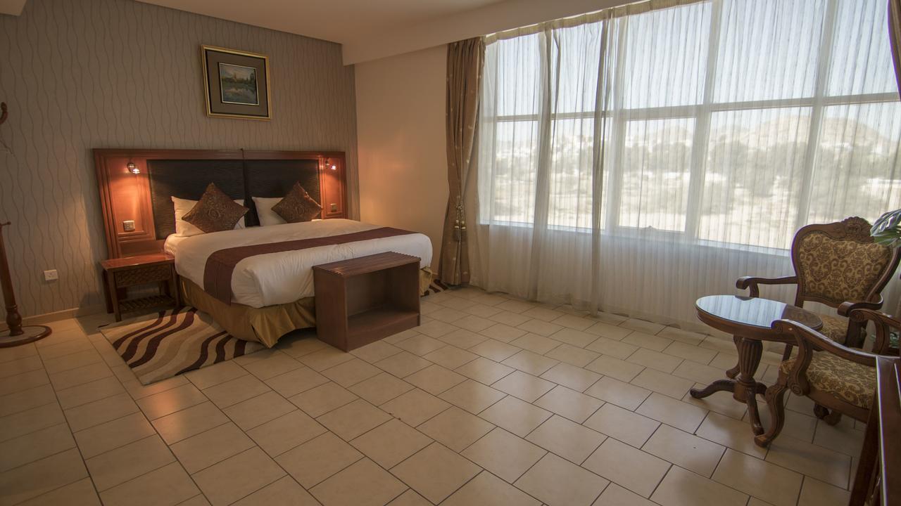 טאיף Sadeem Al Fajr Hotel Suites מראה חיצוני תמונה